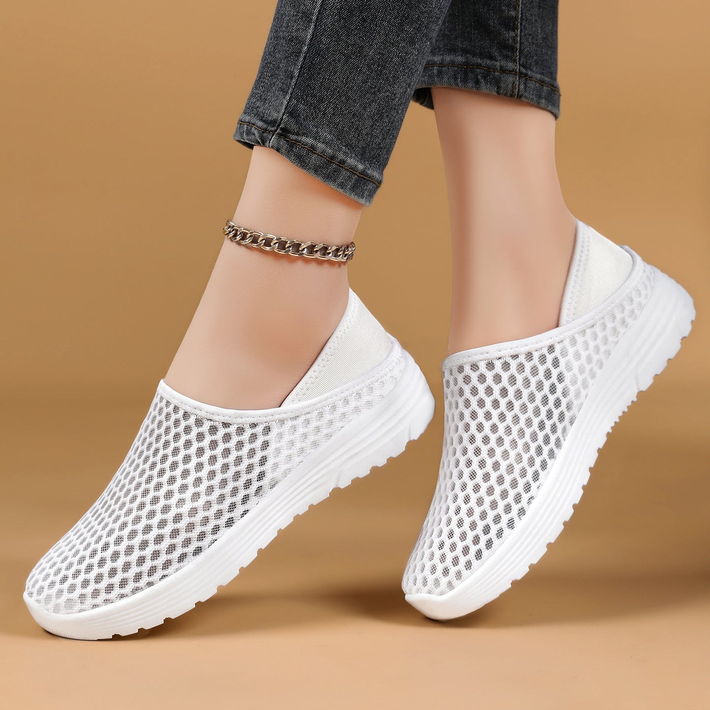 Large Size Lightweight Breathable Shoes