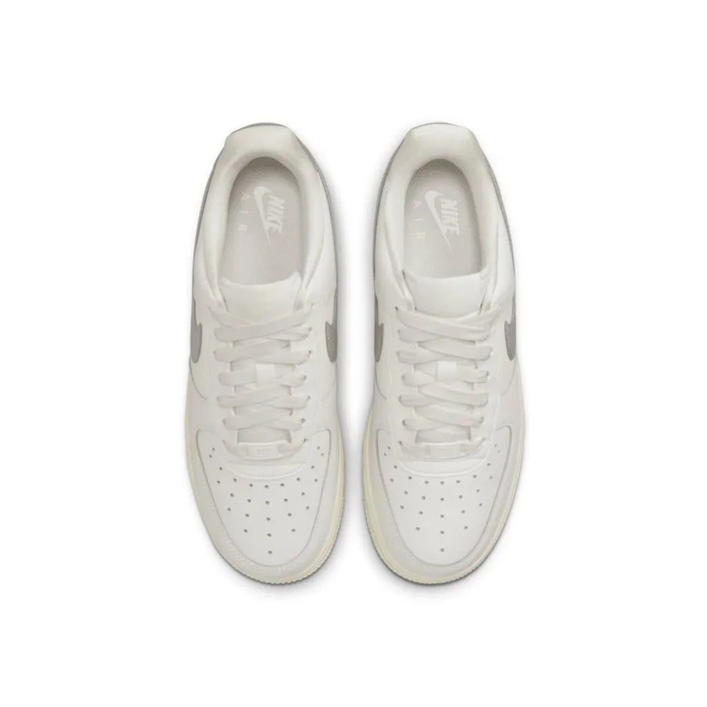   Air Force 1 07 Premium Men's Shoes  
