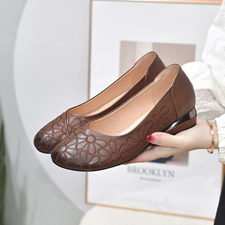 Fashionable British style Shoes For Middle aged Womens