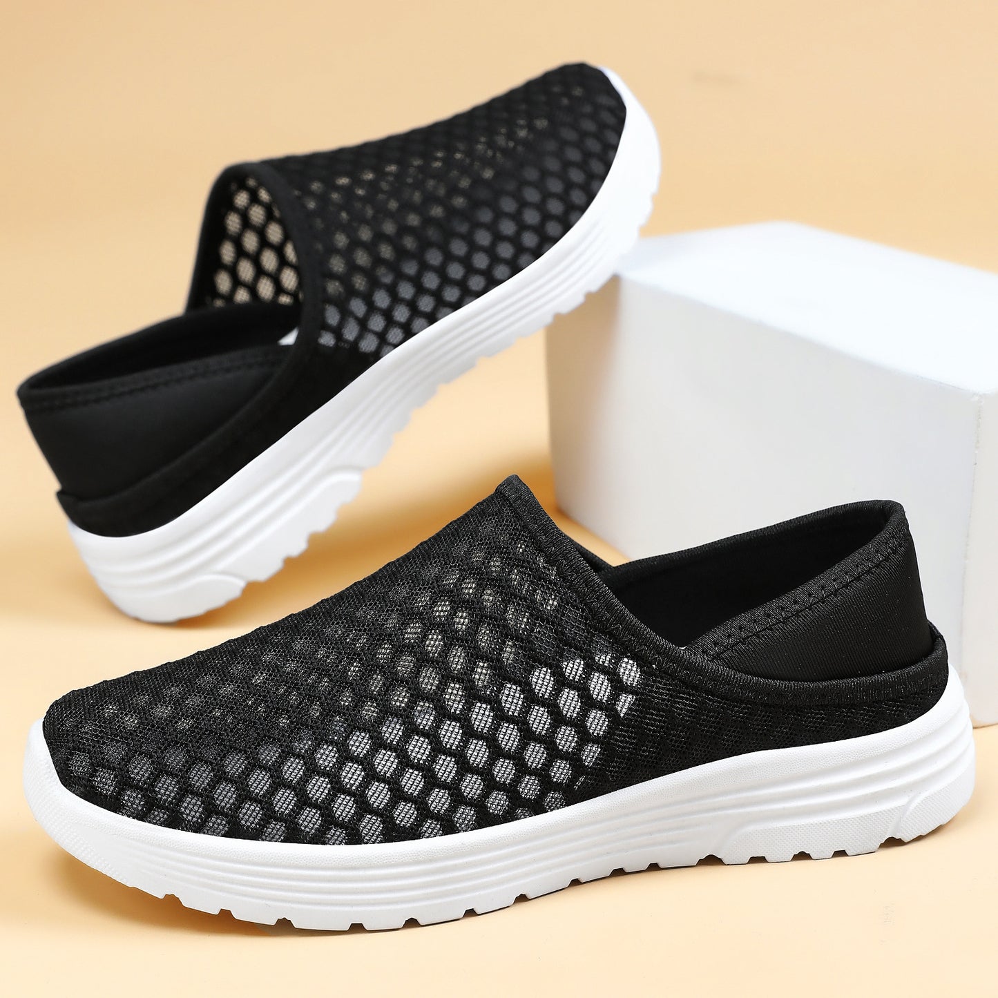 Large Size Lightweight Breathable Shoes