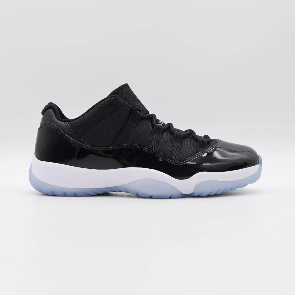   Jordan Men's 11 Low Space Jam  